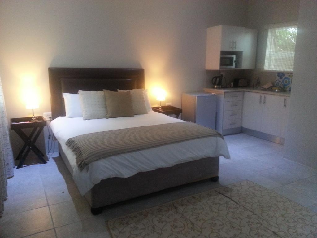 Riversway Guest House East London Room photo