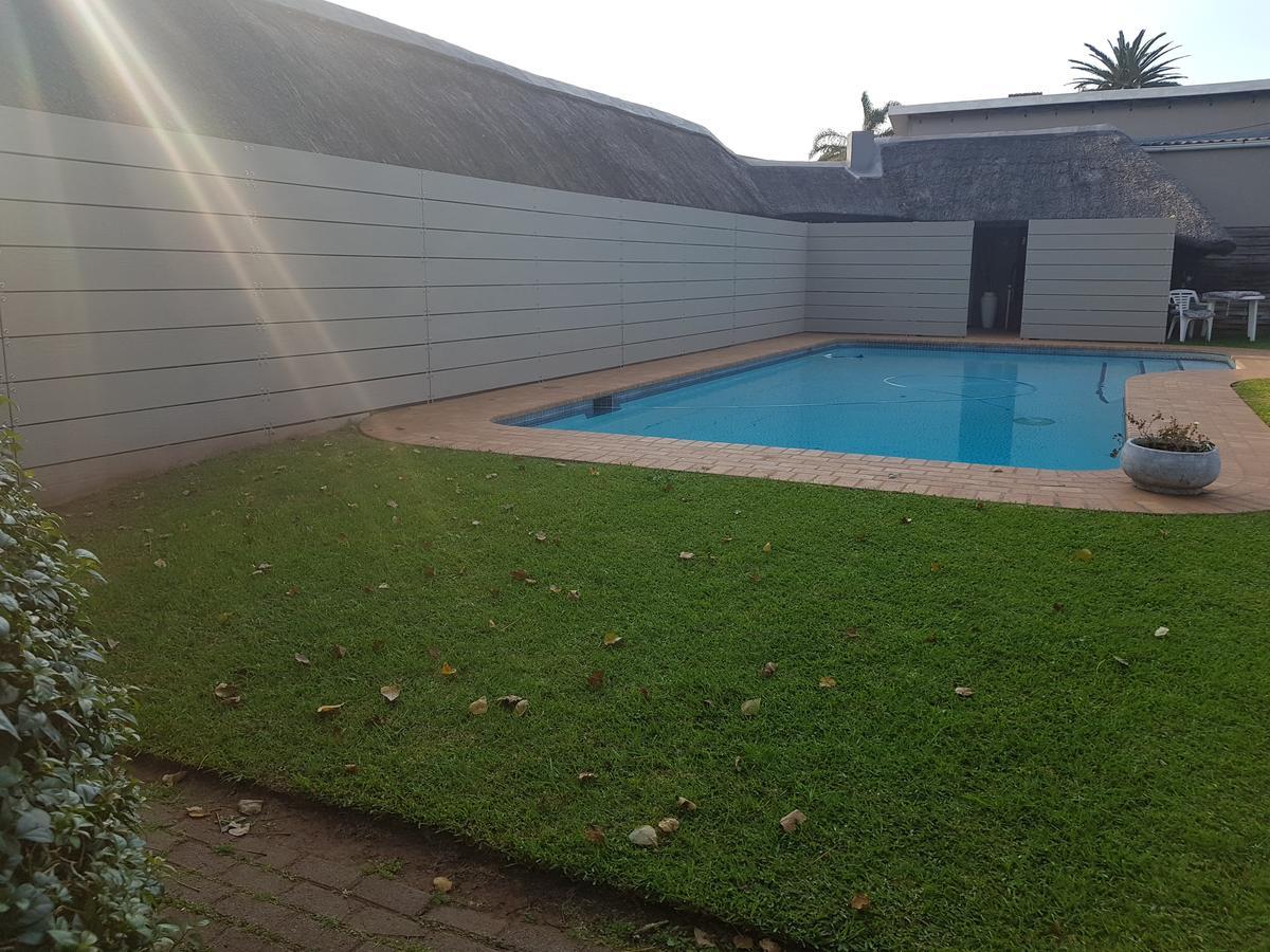 Riversway Guest House East London Exterior photo
